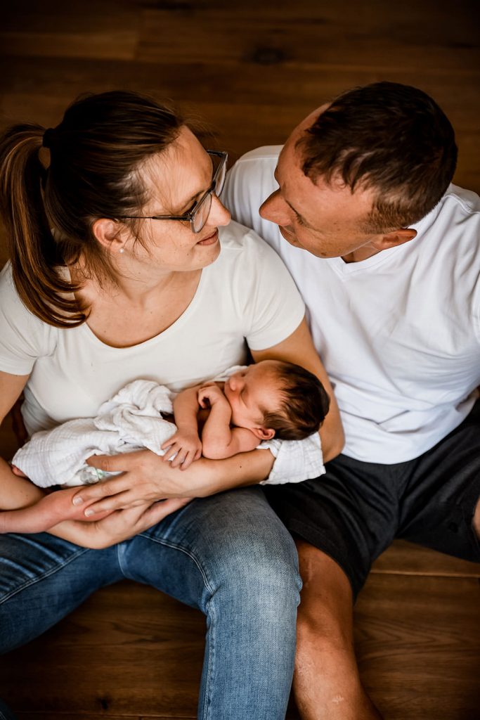 Newborn-Familienfotos Starnberg