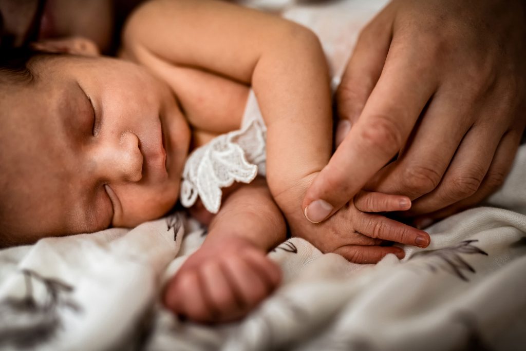 Natürliche Babyfotografie Starnberg